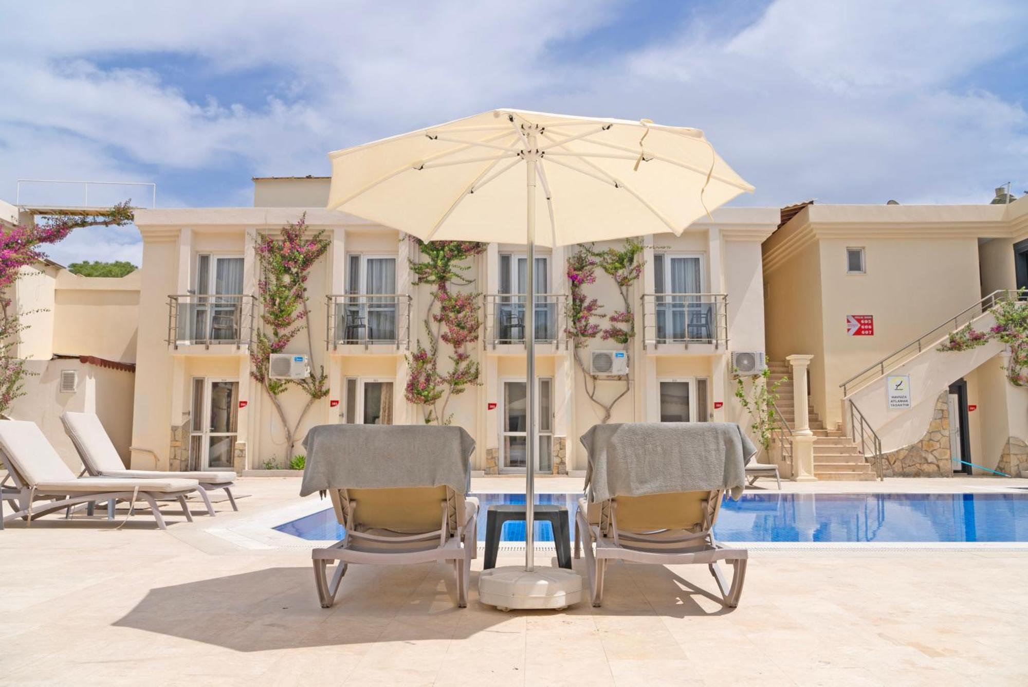 Oemer Aybak Beach Hotel Bodrum Extérieur photo